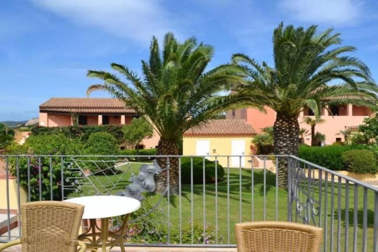 Godo Beach Hotel Baja Sardinya Dış mekan fotoğraf
