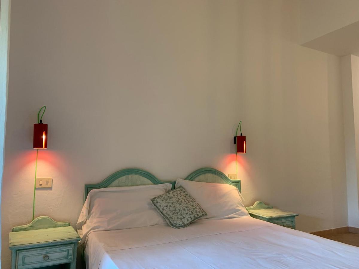 Godo Beach Hotel Baja Sardinya Dış mekan fotoğraf