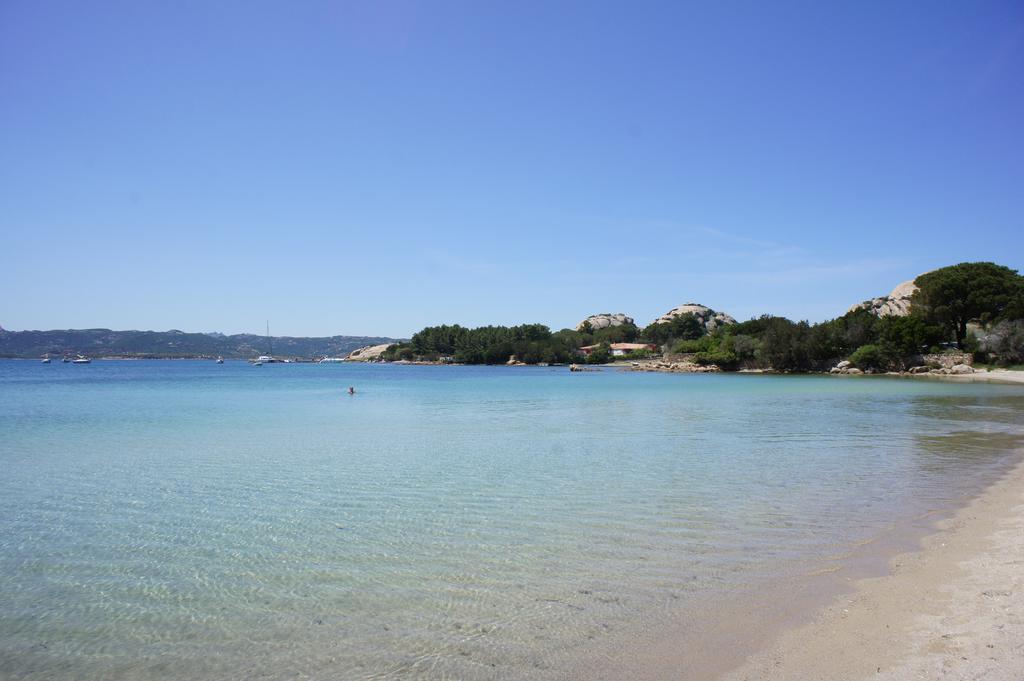 Godo Beach Hotel Baja Sardinya Dış mekan fotoğraf