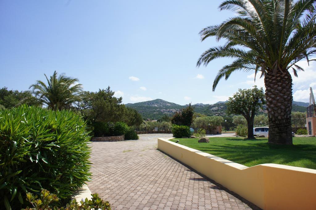 Godo Beach Hotel Baja Sardinya Dış mekan fotoğraf
