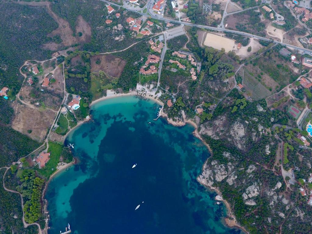 Godo Beach Hotel Baja Sardinya Dış mekan fotoğraf